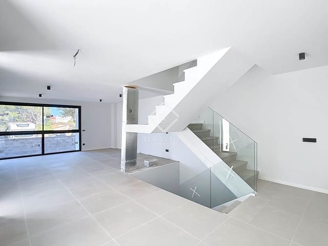 3 chambre Villa/Maison à vendre à Ciutadella de Menorca avec piscine garage - 849 700 € (Ref: 9100152)