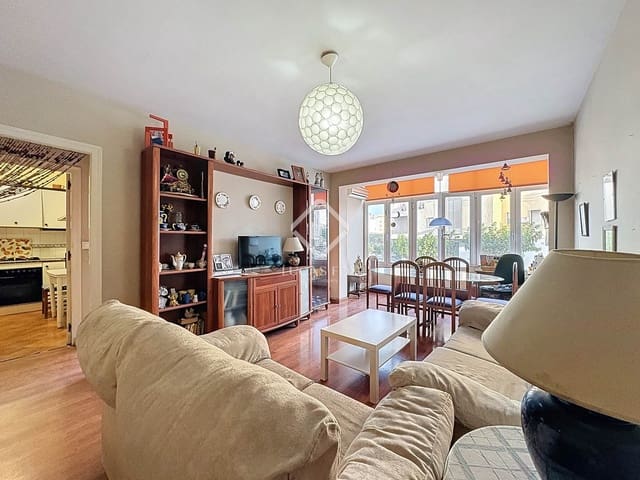 3 Zimmer Apartment zu verkaufen in Mahón / Maó - 230.000 € (Ref: 9101051)