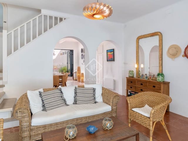 4 Zimmer Villa zu verkaufen in Calella de Palafrugell, Palafrugell - 950.000 € (Ref: 9101346)