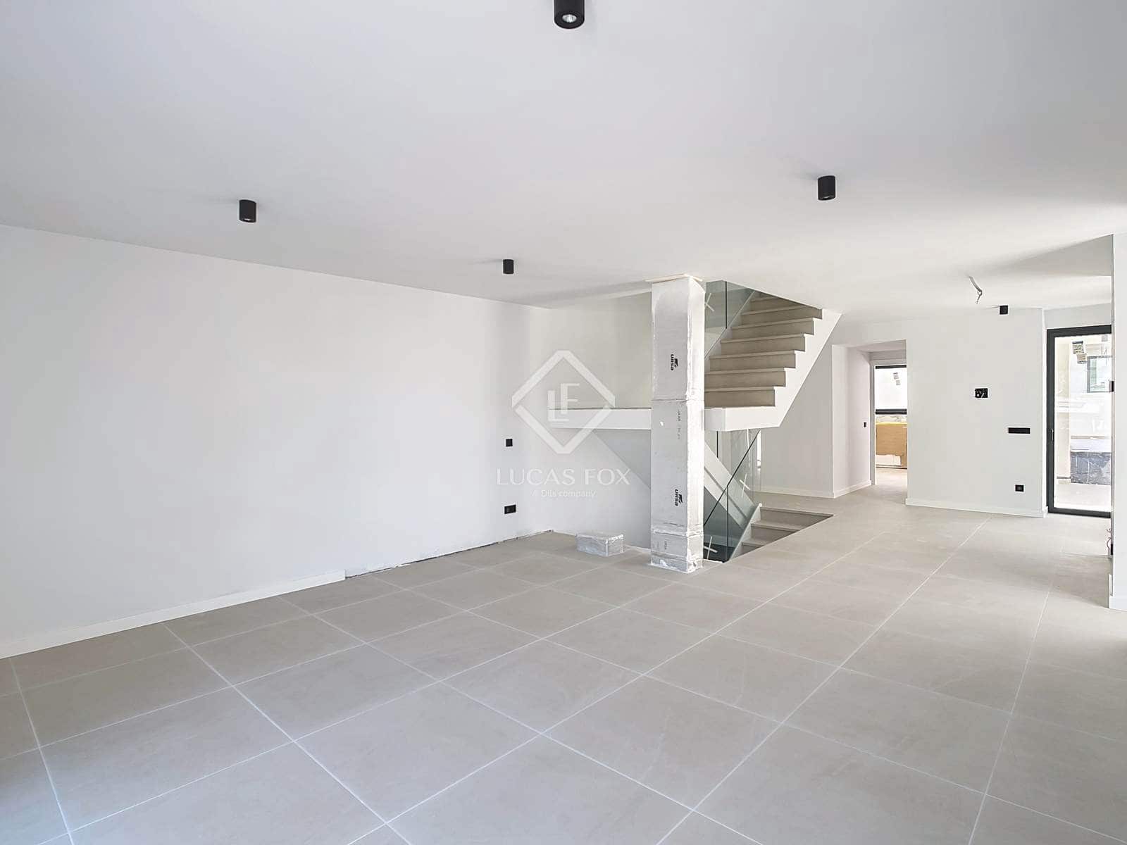 3 soveværelse Villa til salg i Ciutadella de Menorca med swimmingpool garage - € 849.700 (Ref: 9101509)