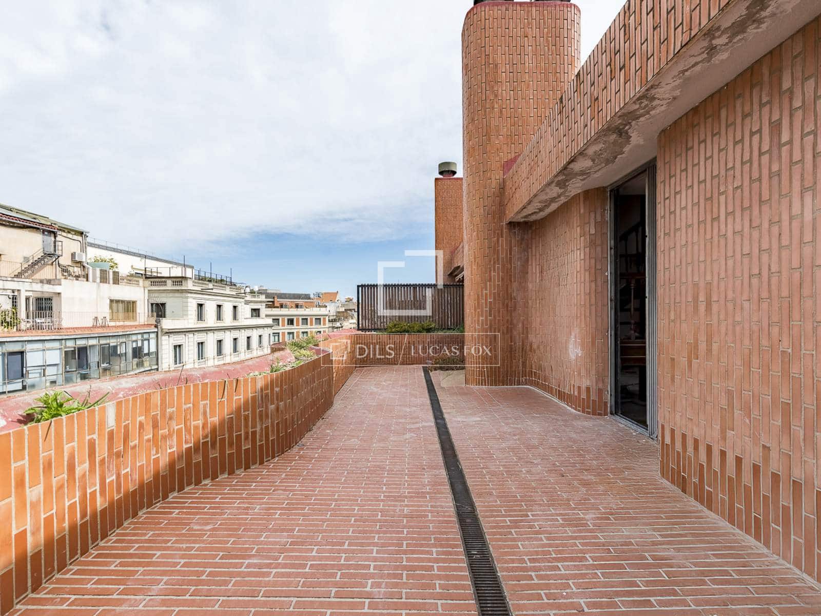 3 sypialnia Penthouse na sprzedaż w Miasto Barcelona z garażem - 1 450 000 € (Ref: 9101729)