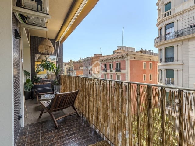 2 makuuhuone Huoneisto myytävänä paikassa Barcelona kaupunki mukana 
autotalli - 930 000 € (Ref: 9101733)