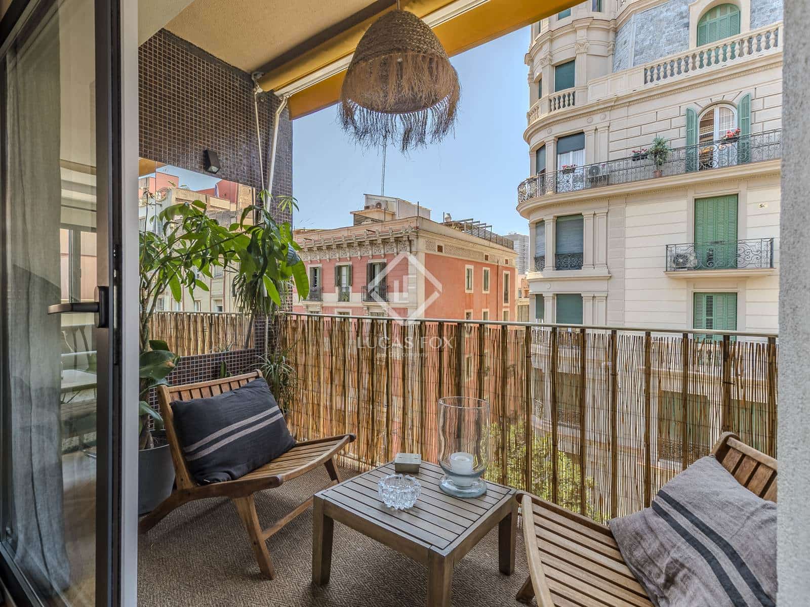 2 makuuhuone Huoneisto myytävänä paikassa Barcelona kaupunki mukana 
autotalli - 930 000 € (Ref: 9101733)