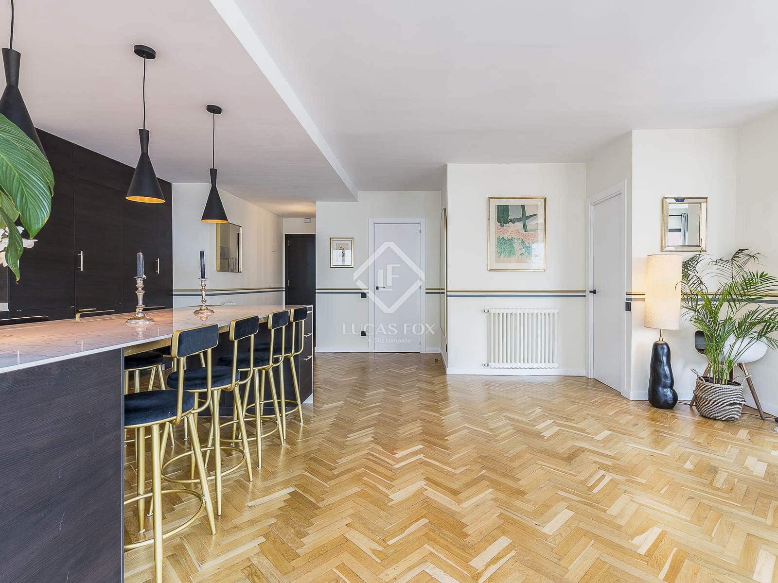 2 makuuhuone Huoneisto myytävänä paikassa Barcelona kaupunki mukana 
autotalli - 930 000 € (Ref: 9101733)