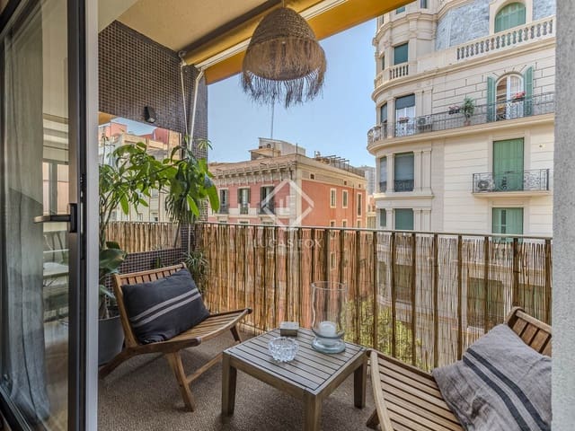 2 makuuhuone Huoneisto myytävänä paikassa Barcelona kaupunki mukana 
autotalli - 930 000 € (Ref: 9101733)