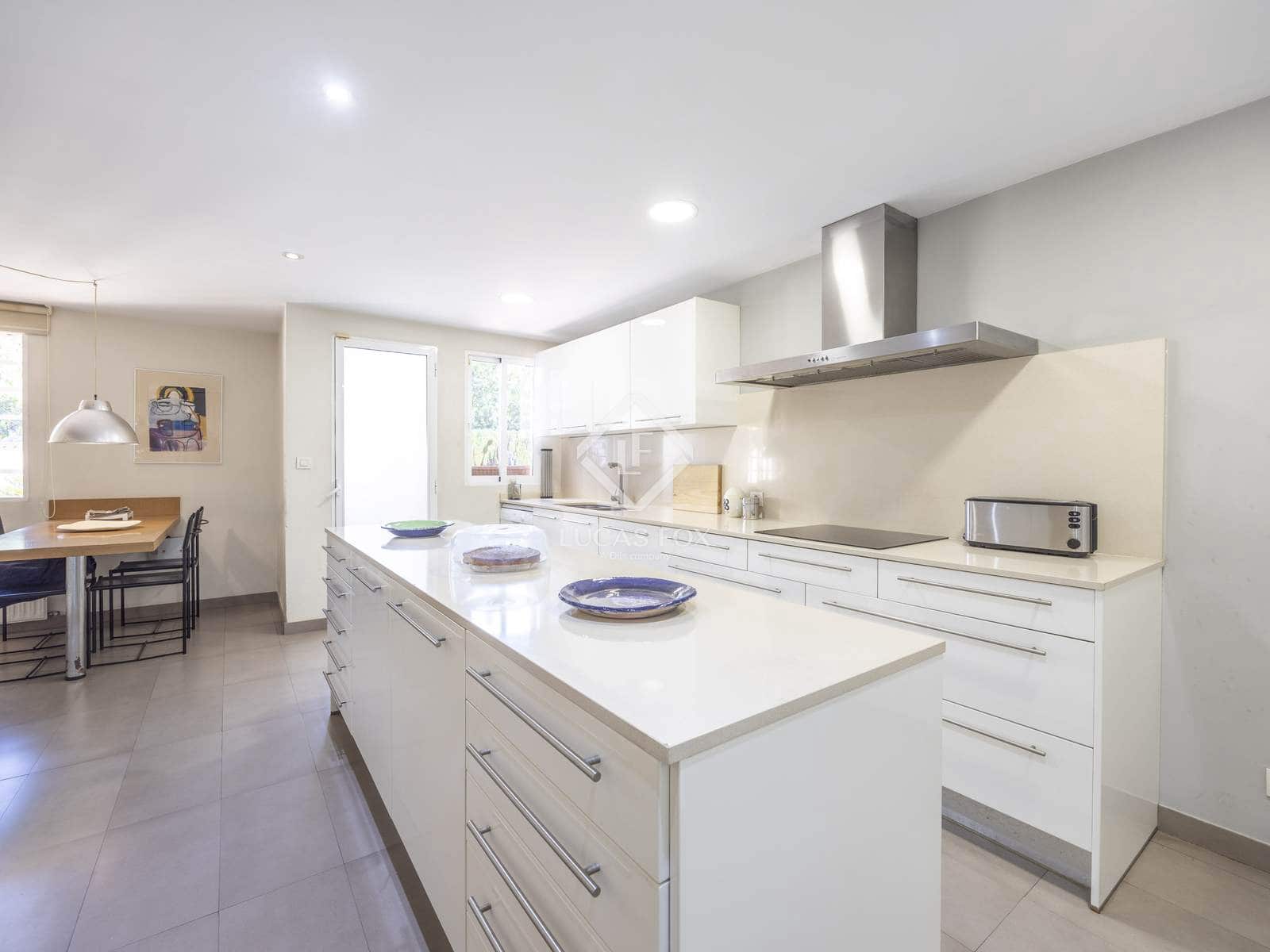 4 soveværelse Villa til salg i Godella med swimmingpool garage - € 690.000 (Ref: 9103738)