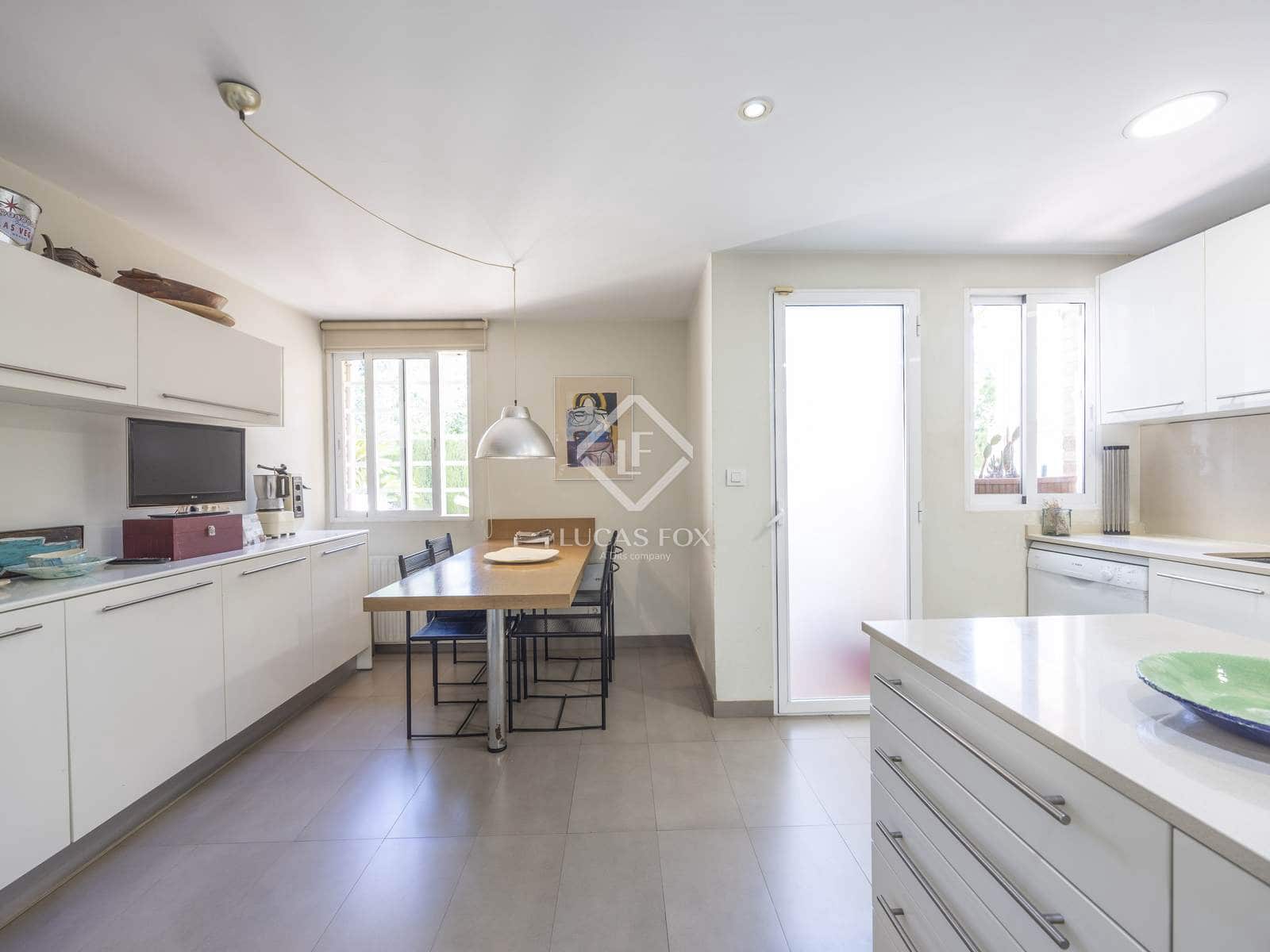 4 soveværelse Villa til salg i Godella med swimmingpool garage - € 690.000 (Ref: 9103738)