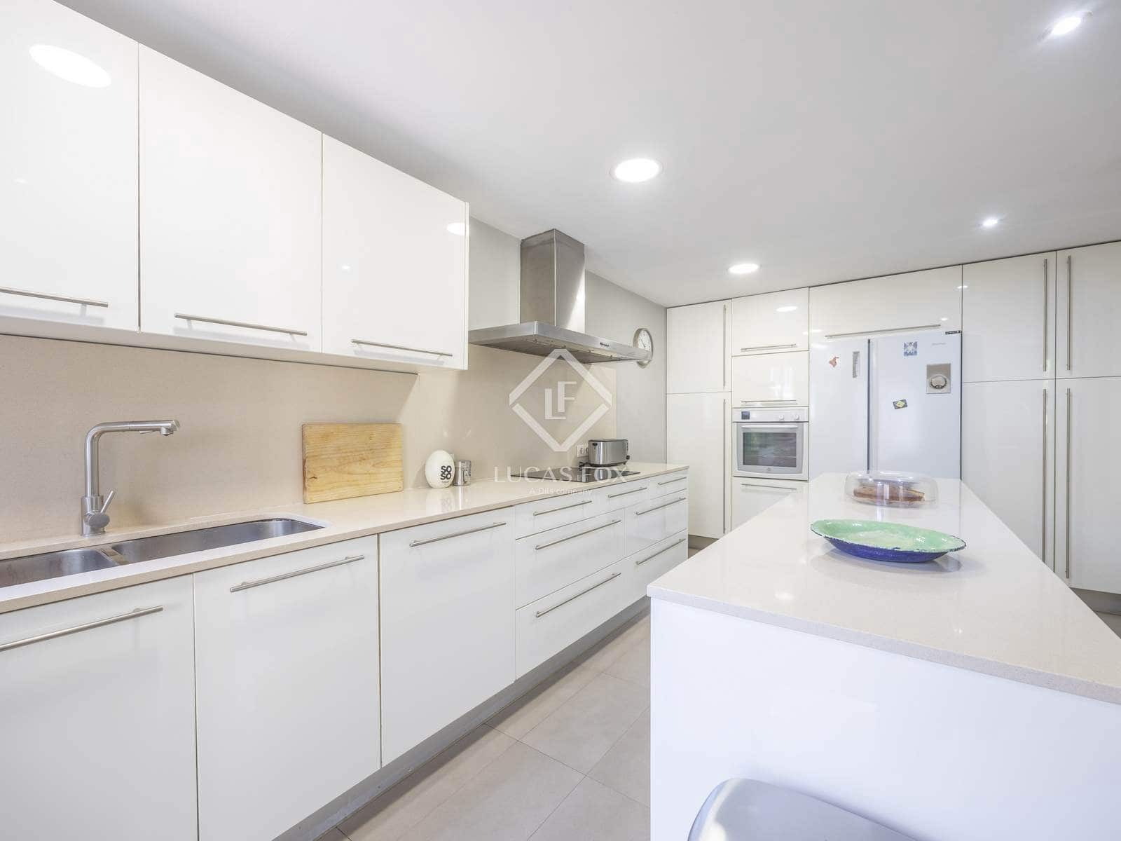 4 soveværelse Villa til salg i Godella med swimmingpool garage - € 690.000 (Ref: 9103738)