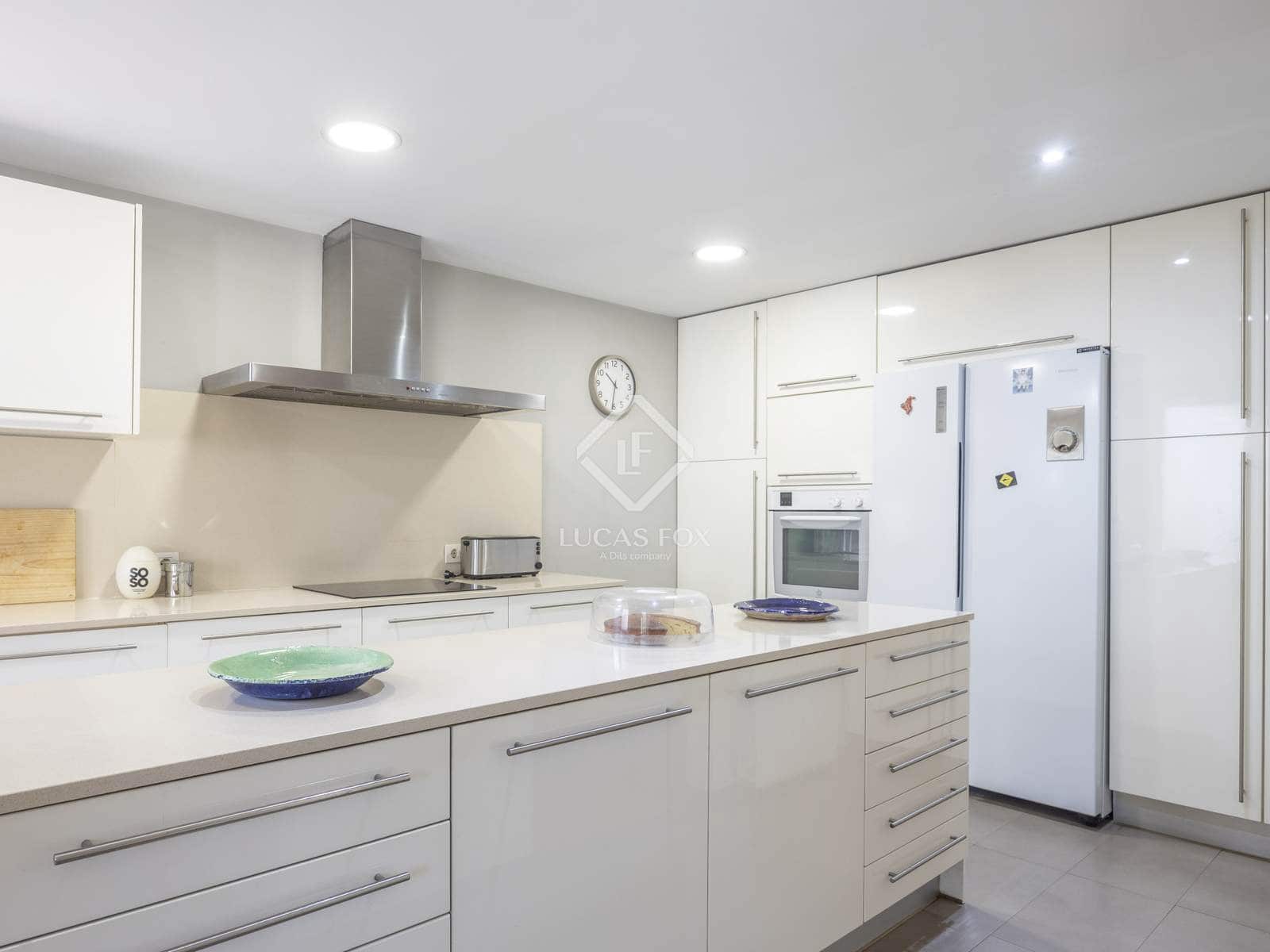 4 soveværelse Villa til salg i Godella med swimmingpool garage - € 690.000 (Ref: 9103738)