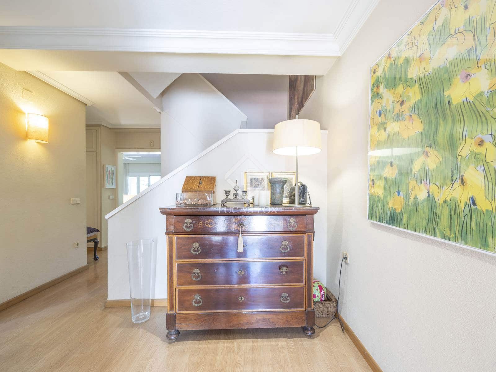 4 soveværelse Villa til salg i Godella med swimmingpool garage - € 690.000 (Ref: 9103738)