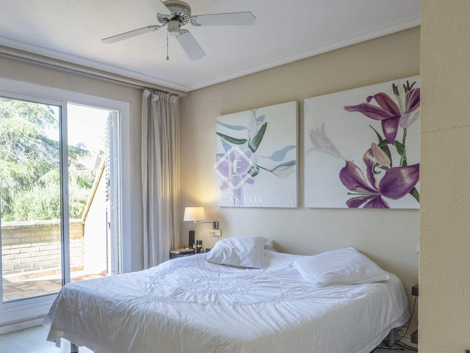 4 soveværelse Villa til salg i Godella med swimmingpool garage - € 690.000 (Ref: 9103738)