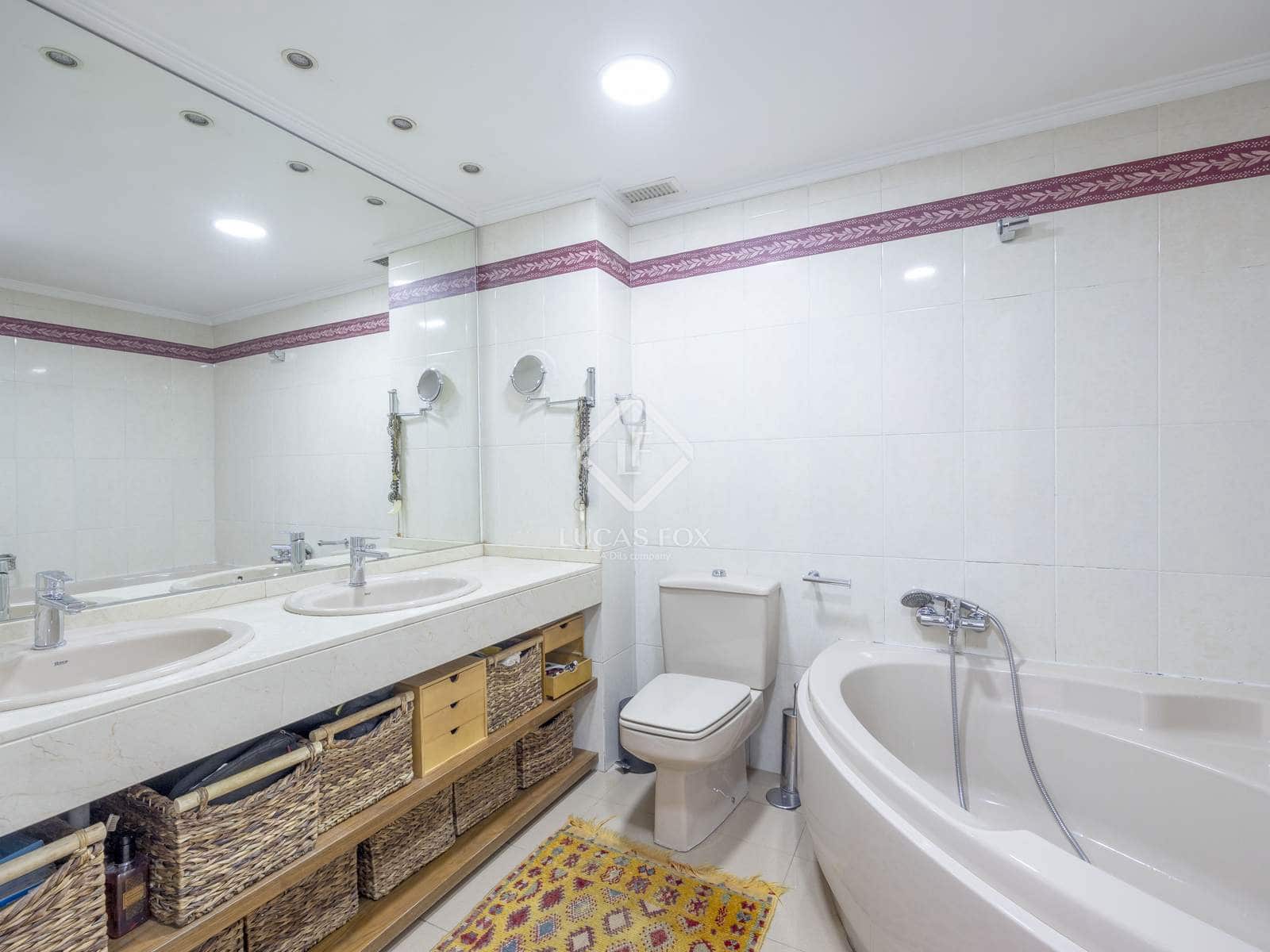 4 soveværelse Villa til salg i Godella med swimmingpool garage - € 690.000 (Ref: 9103738)