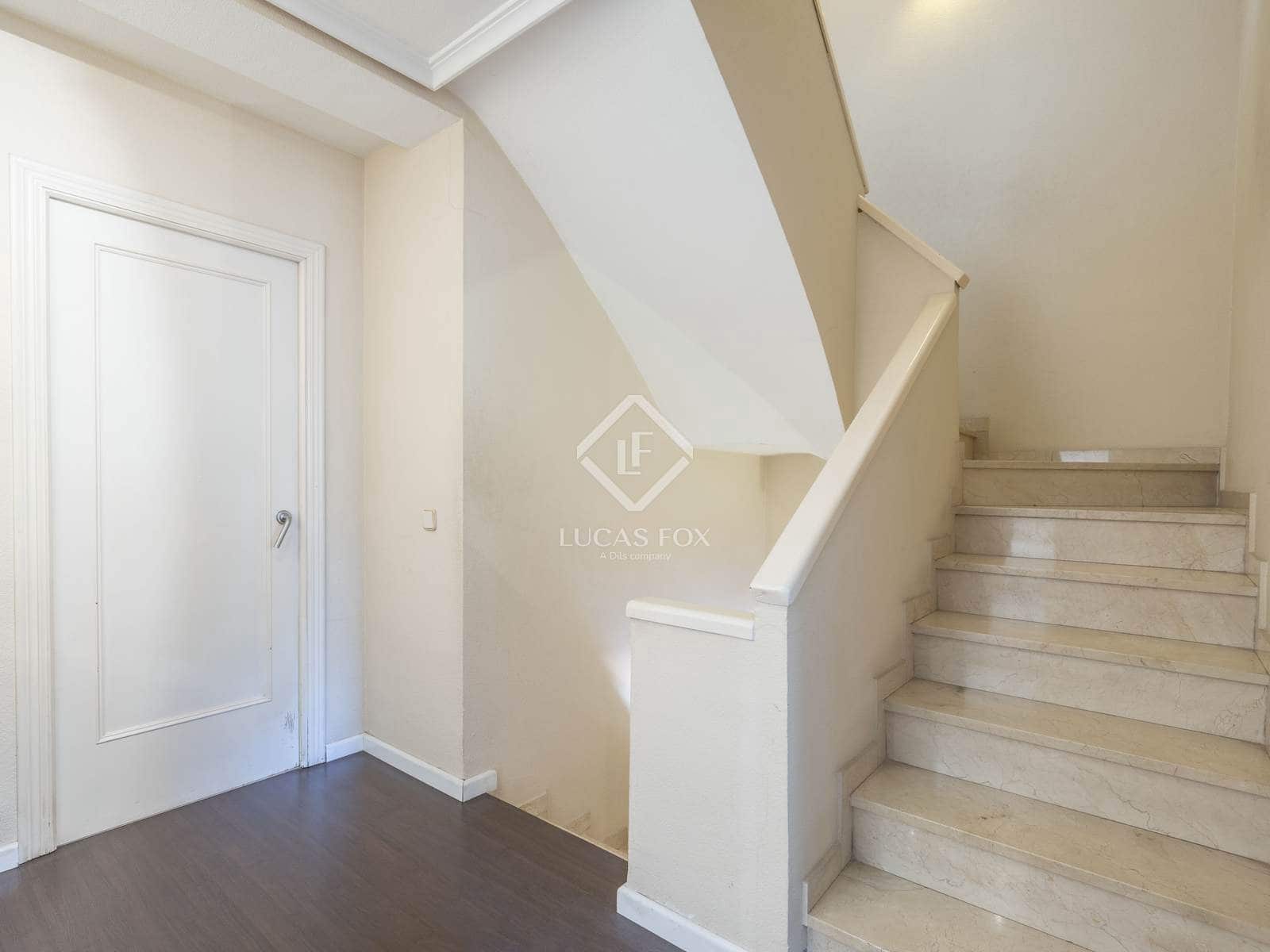 4 soveværelse Villa til salg i Godella med swimmingpool garage - € 690.000 (Ref: 9103738)