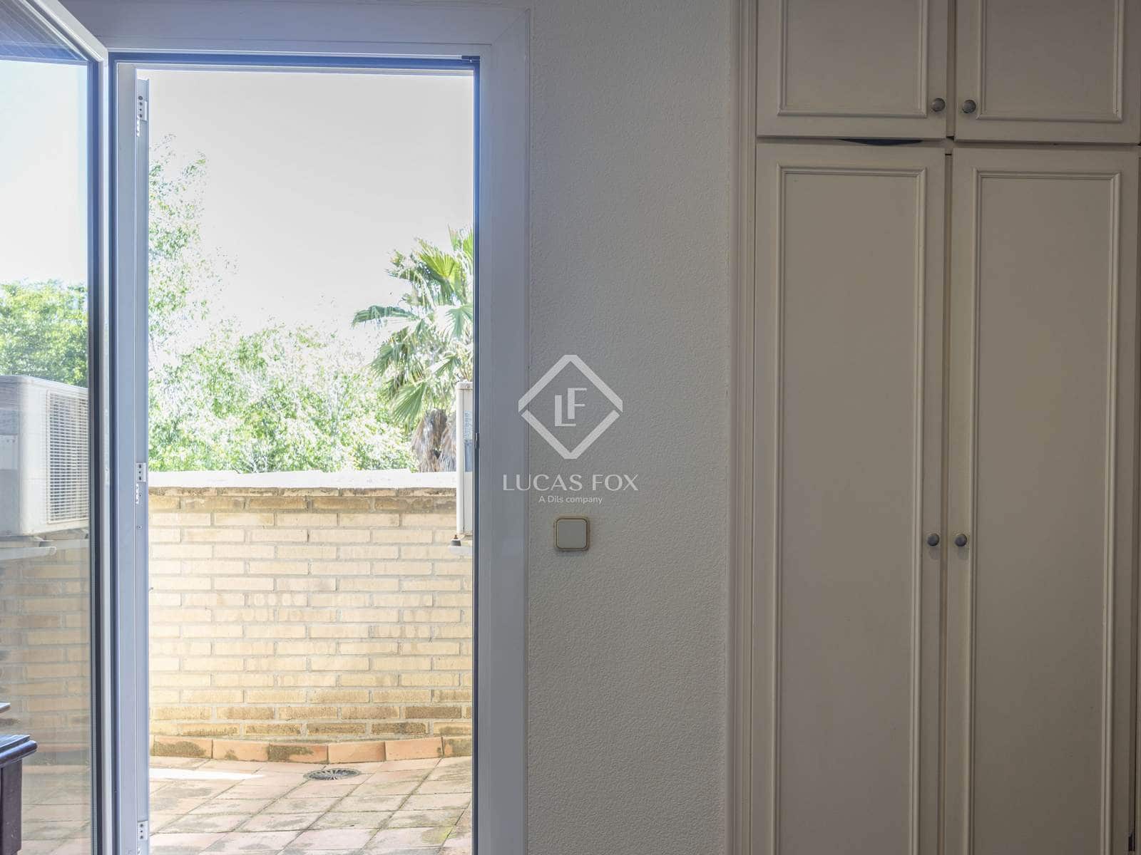 4 soveværelse Villa til salg i Godella med swimmingpool garage - € 690.000 (Ref: 9103738)