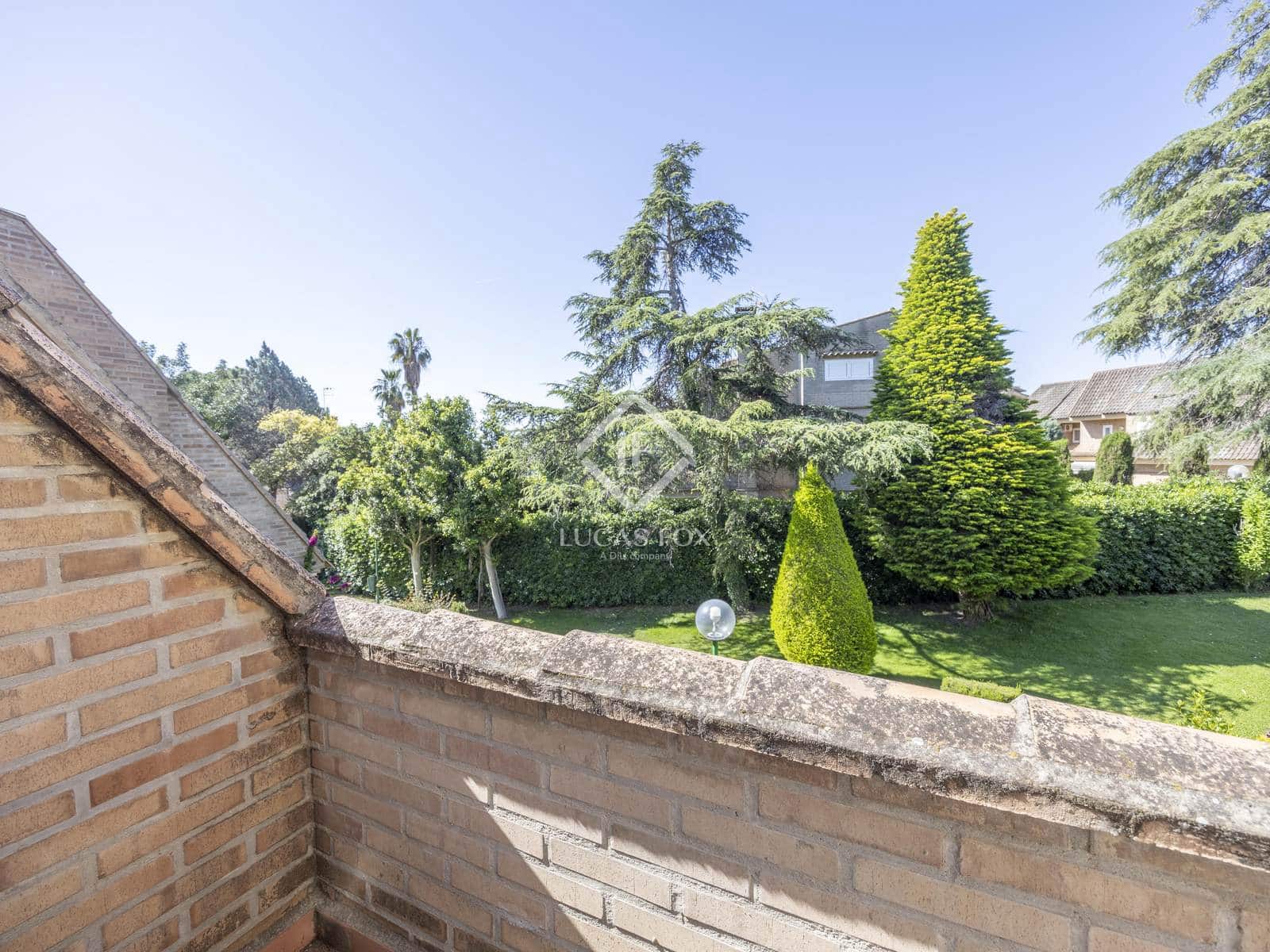 4 soveværelse Villa til salg i Godella med swimmingpool garage - € 690.000 (Ref: 9103738)