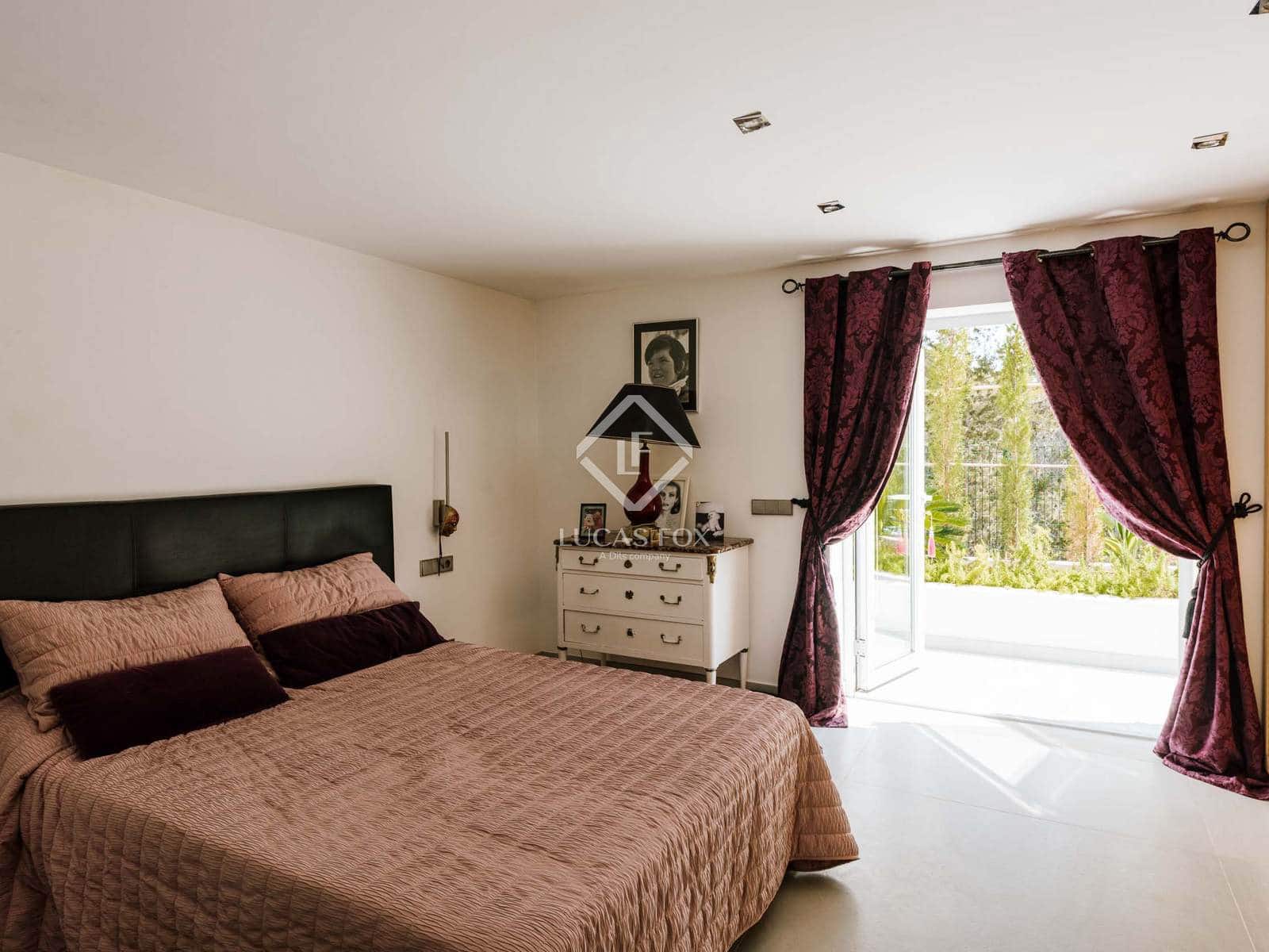 4 soveværelse Villa til salg i Sant Antoni de Portmany med swimmingpool - € 2.500.000 (Ref: 9103882)