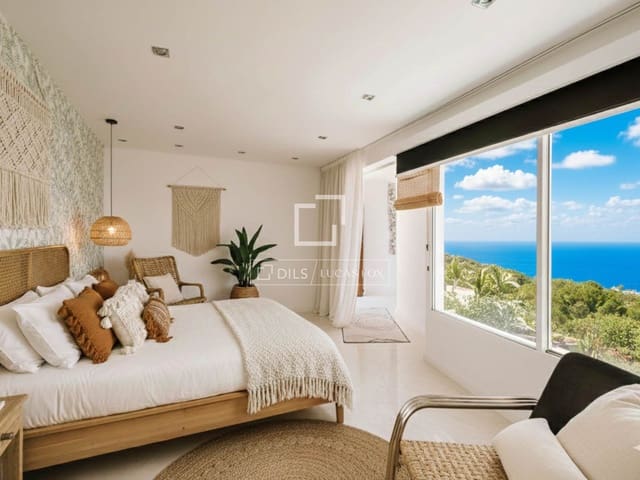 4 bedroom Villa for sale in Sant Antoni de Portmany with pool - € 2,500,000 (Ref: 9103882)