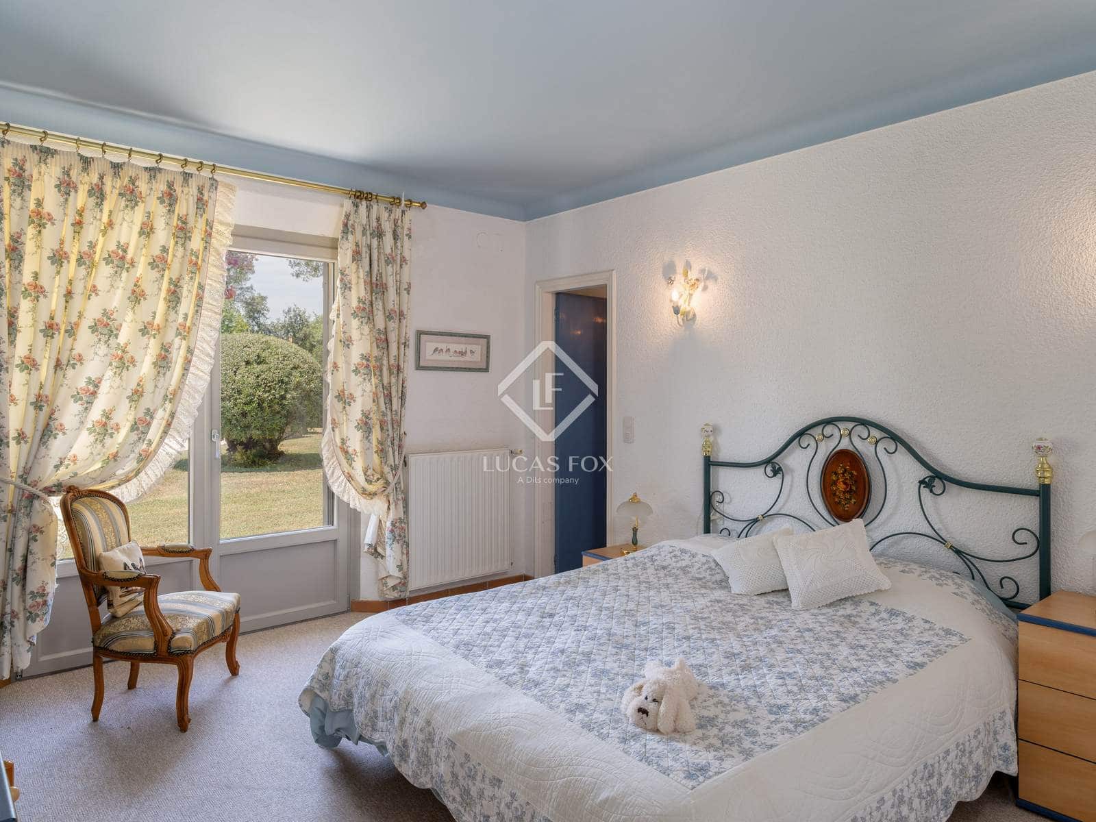 8 soveværelse Finca/Landehus til salg i Navata med swimmingpool garage - € 1.520.000 (Ref: 9104017)