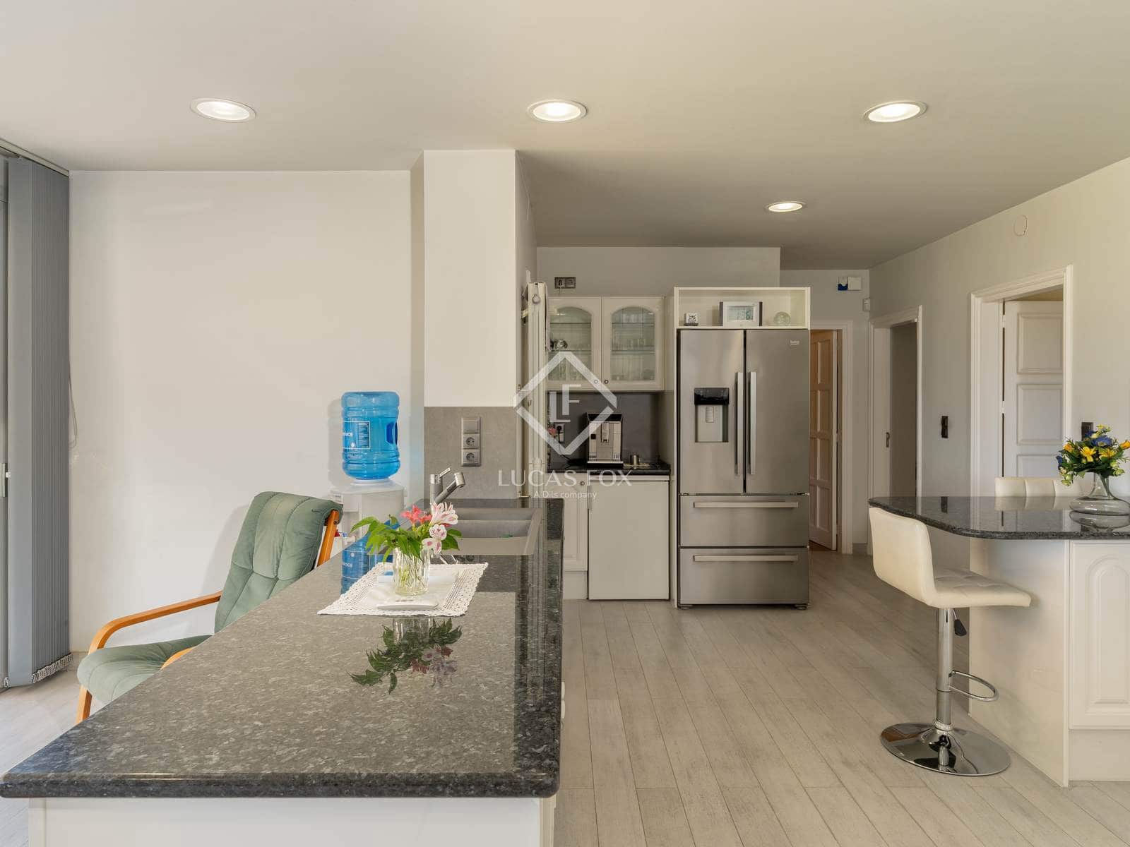 8 soveværelse Finca/Landehus til salg i Navata med swimmingpool garage - € 1.520.000 (Ref: 9104017)