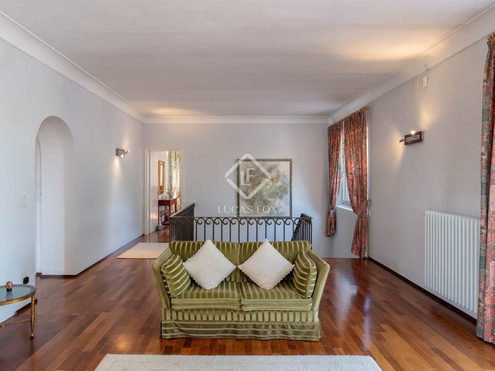 8 soveværelse Finca/Landehus til salg i Navata med swimmingpool garage - € 1.520.000 (Ref: 9104017)