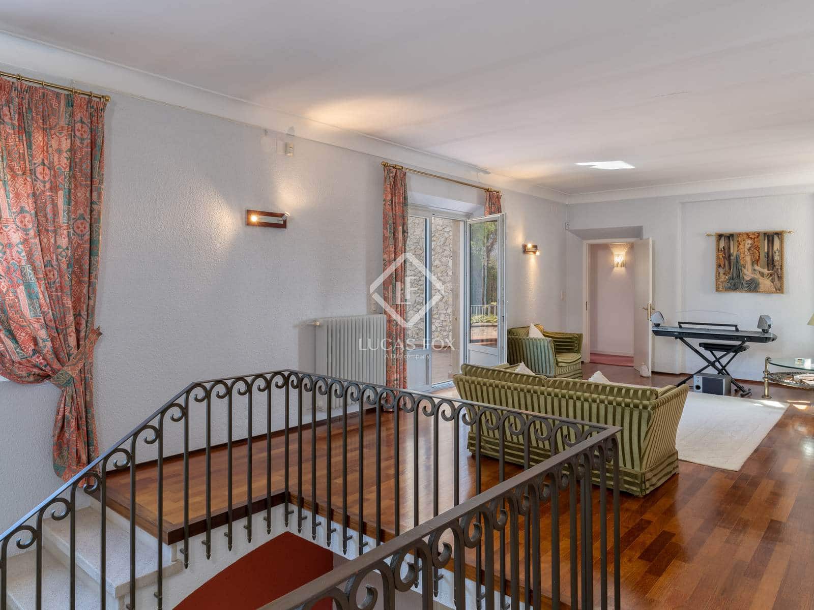 8 soveværelse Finca/Landehus til salg i Navata med swimmingpool garage - € 1.520.000 (Ref: 9104017)