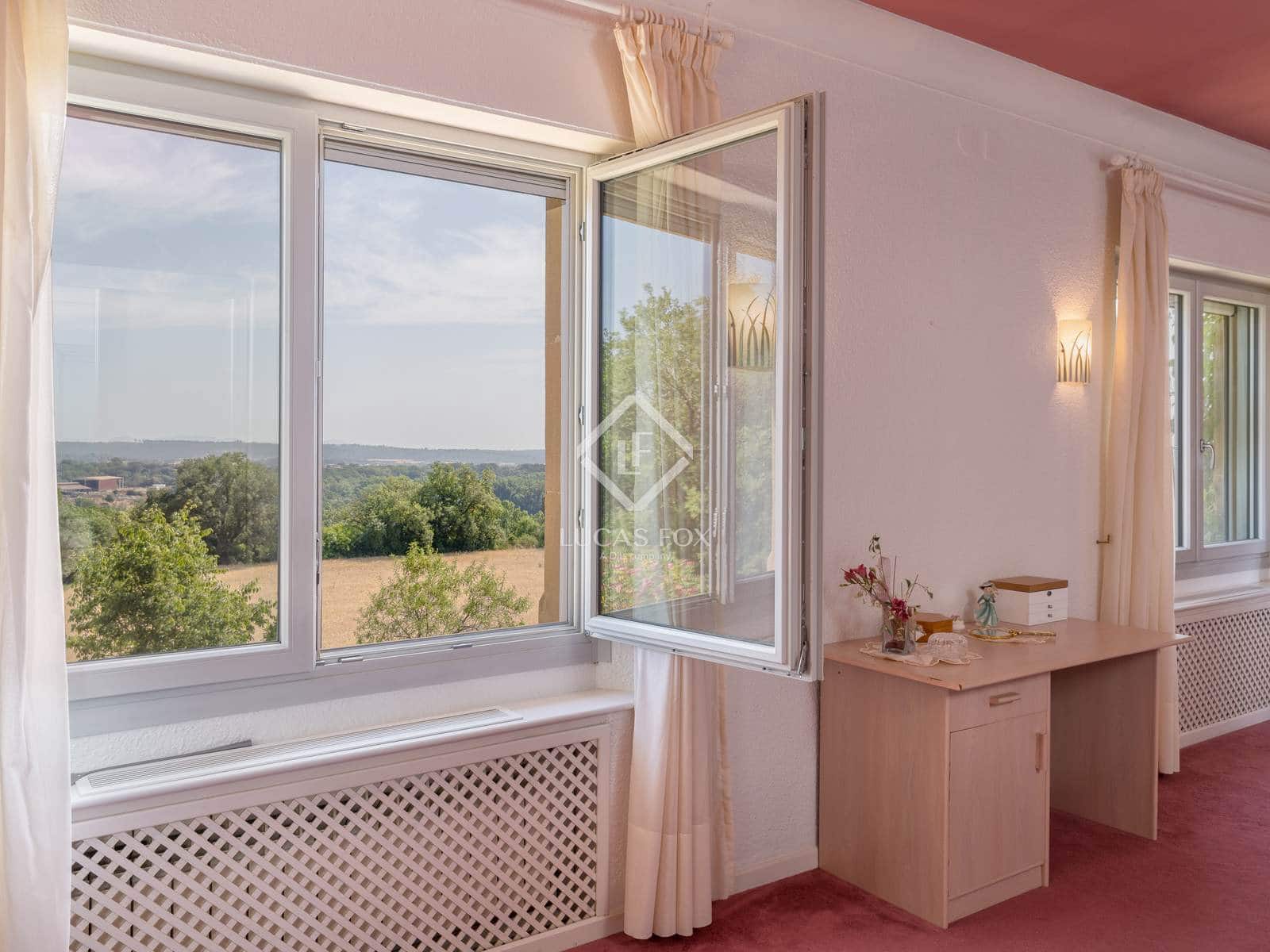 8 soveværelse Finca/Landehus til salg i Navata med swimmingpool garage - € 1.520.000 (Ref: 9104017)