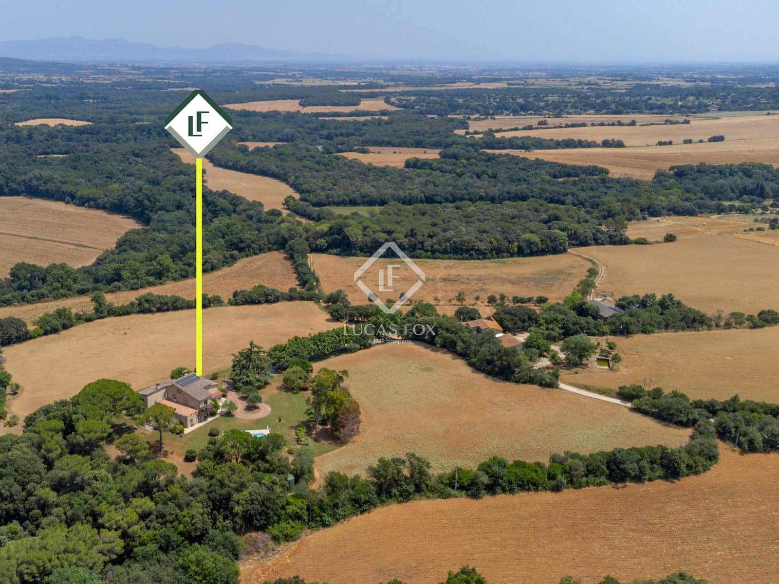 8 soveværelse Finca/Landehus til salg i Navata med swimmingpool garage - € 1.520.000 (Ref: 9104017)