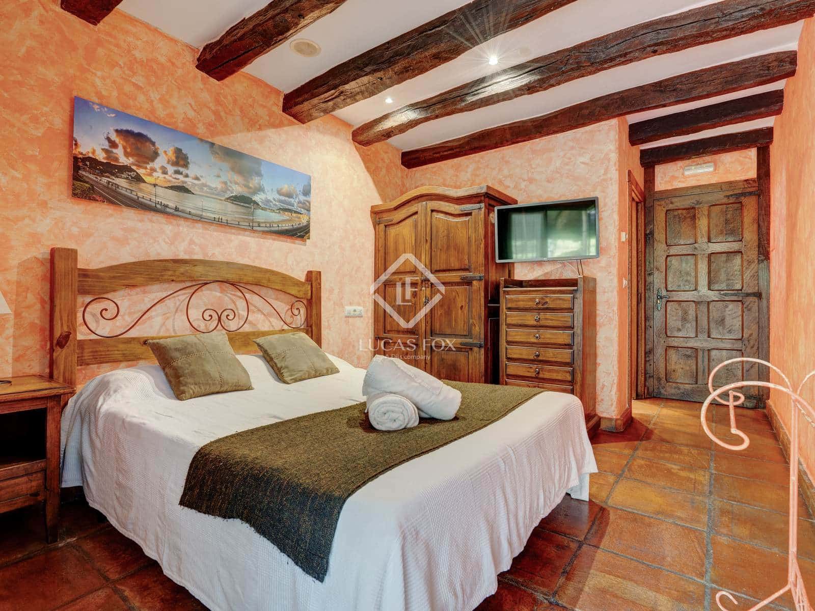 14 soveværelse Villa til salg i Donostia-San Sebastian med garage - € 2.750.000 (Ref: 9104252)