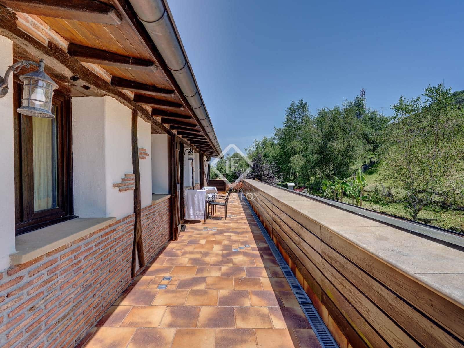 14 soveværelse Villa til salg i Donostia-San Sebastian med garage - € 2.750.000 (Ref: 9104252)