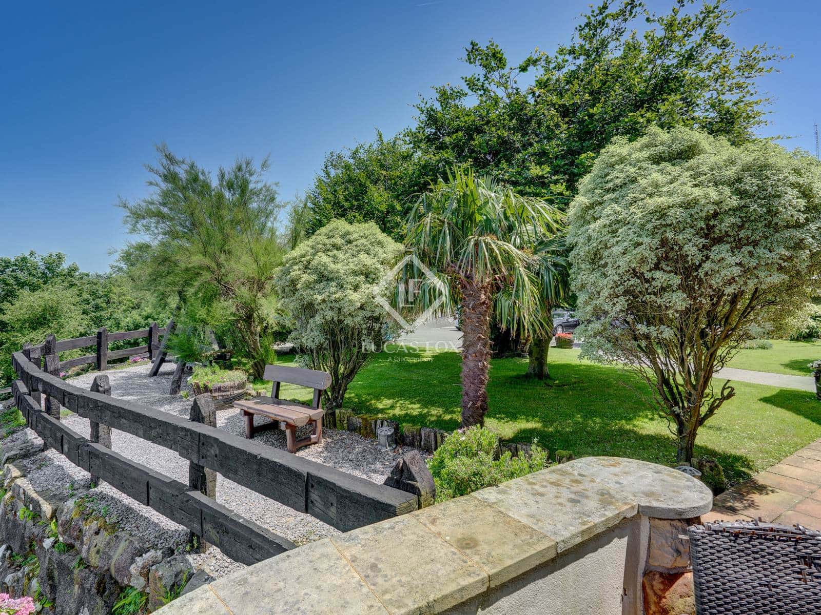 14 soveværelse Villa til salg i Donostia-San Sebastian med garage - € 2.750.000 (Ref: 9104252)