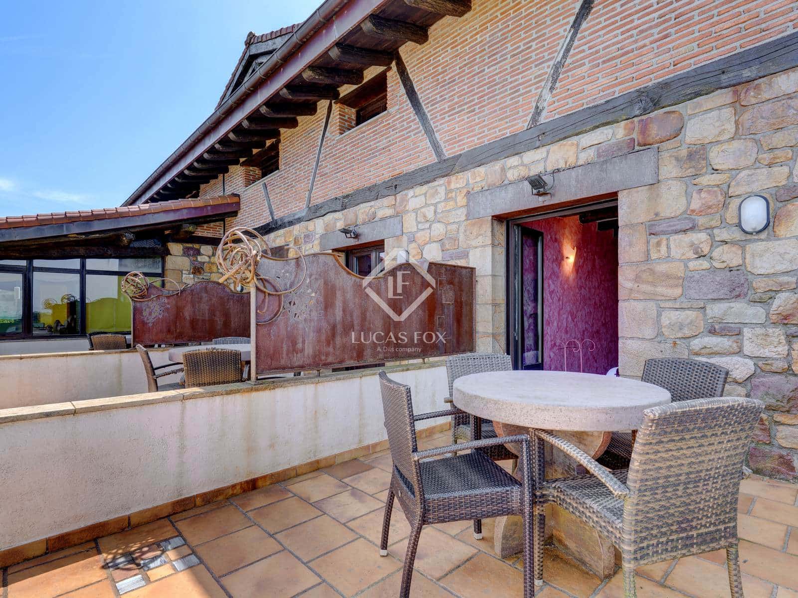 14 soveværelse Villa til salg i Donostia-San Sebastian med garage - € 2.750.000 (Ref: 9104252)