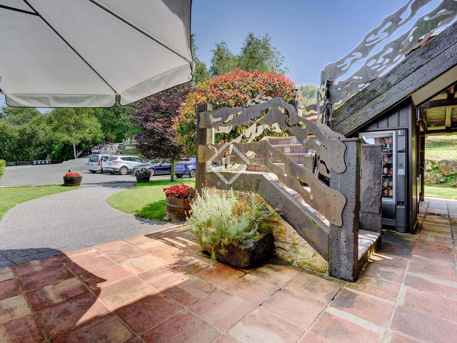 14 soveværelse Villa til salg i Donostia-San Sebastian med garage - € 2.750.000 (Ref: 9104252)