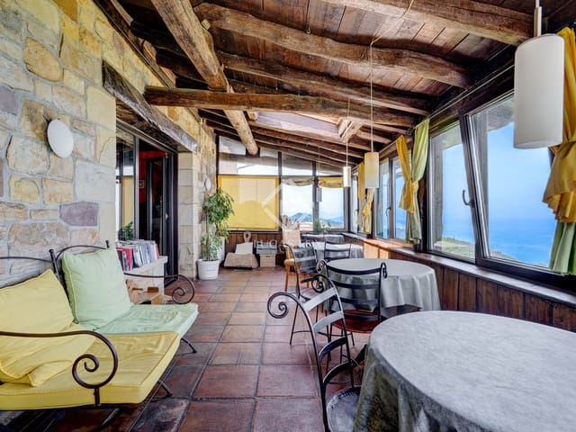 14 slaapkamer Villa te koop in Donostia-San Sebastián met garage - € 2.750.000 (Ref: 9104252)