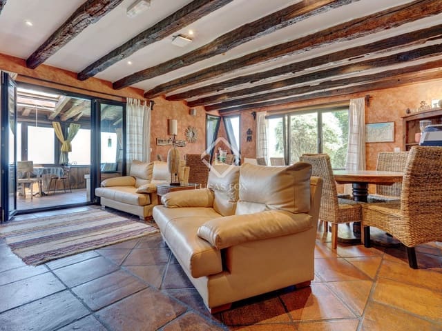 14 slaapkamer Villa te koop in Donostia-San Sebastián met garage - € 2.750.000 (Ref: 9104252)