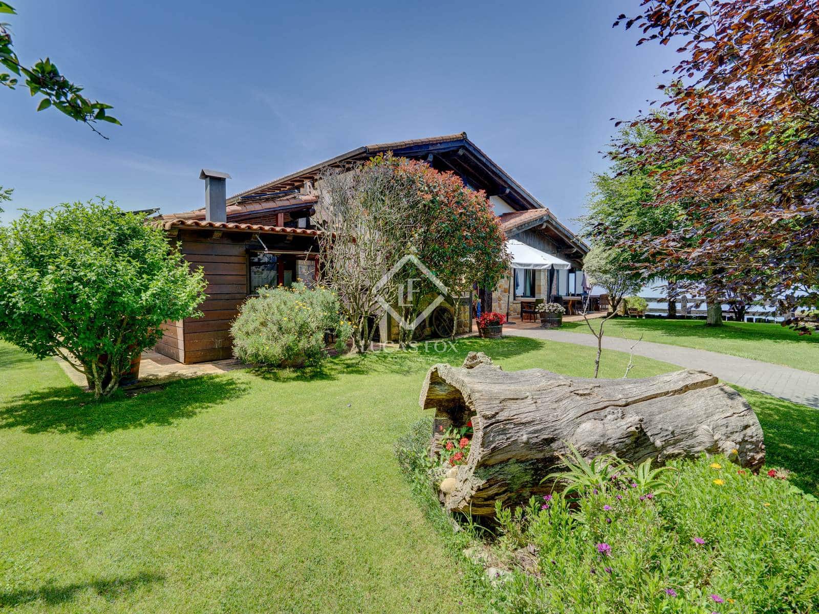 14 soveværelse Villa til salg i Donostia-San Sebastian med garage - € 2.750.000 (Ref: 9104252)