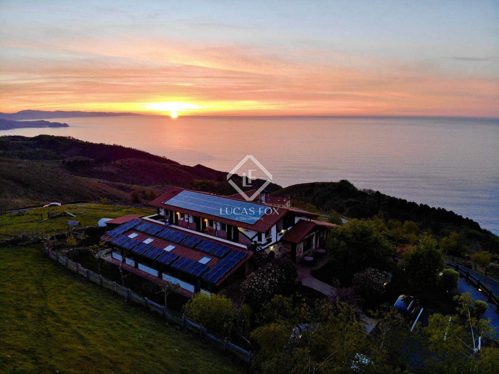 14 soveværelse Villa til salg i Donostia-San Sebastian med garage - € 2.750.000 (Ref: 9104252)