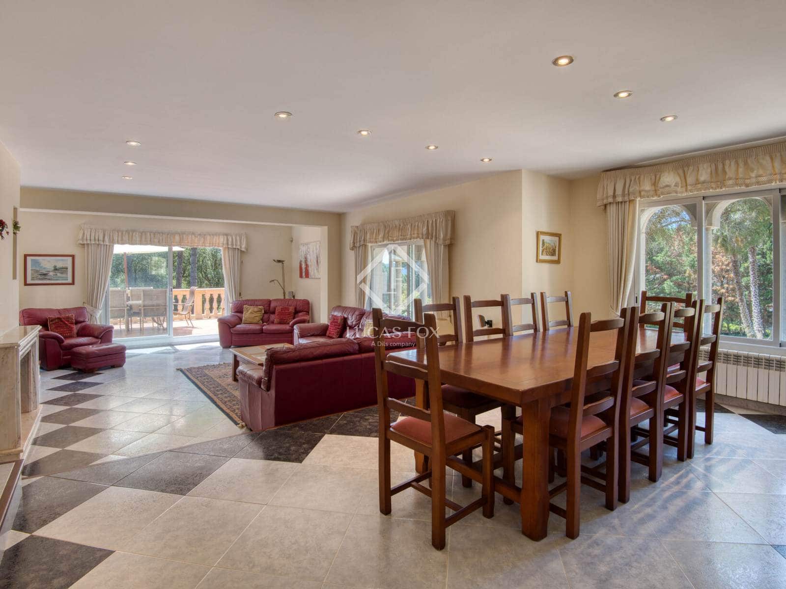 6 soverom Villa til salgs i Santa Cristina d'Aro med svømmebasseng garasje - € 995 000 (Ref: 9104932)