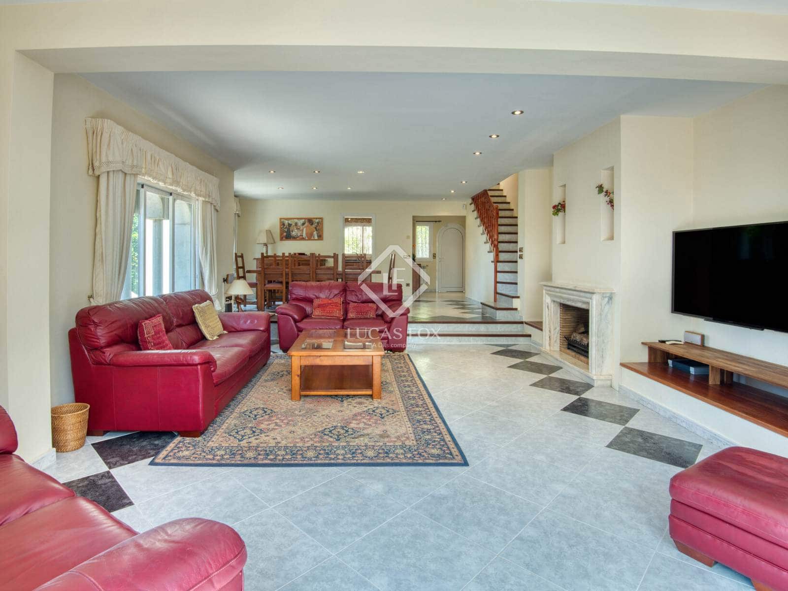 6 soverom Villa til salgs i Santa Cristina d'Aro med svømmebasseng garasje - € 995 000 (Ref: 9104932)