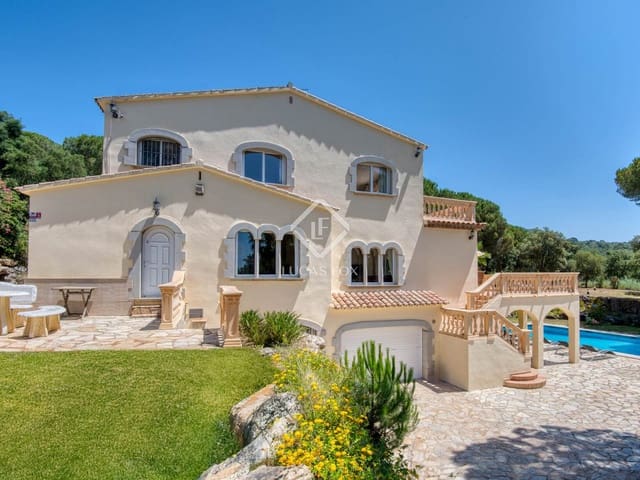 6 bedroom Villa for sale in Santa Cristina d'Aro with pool garage - € 995,000 (Ref: 9104932)