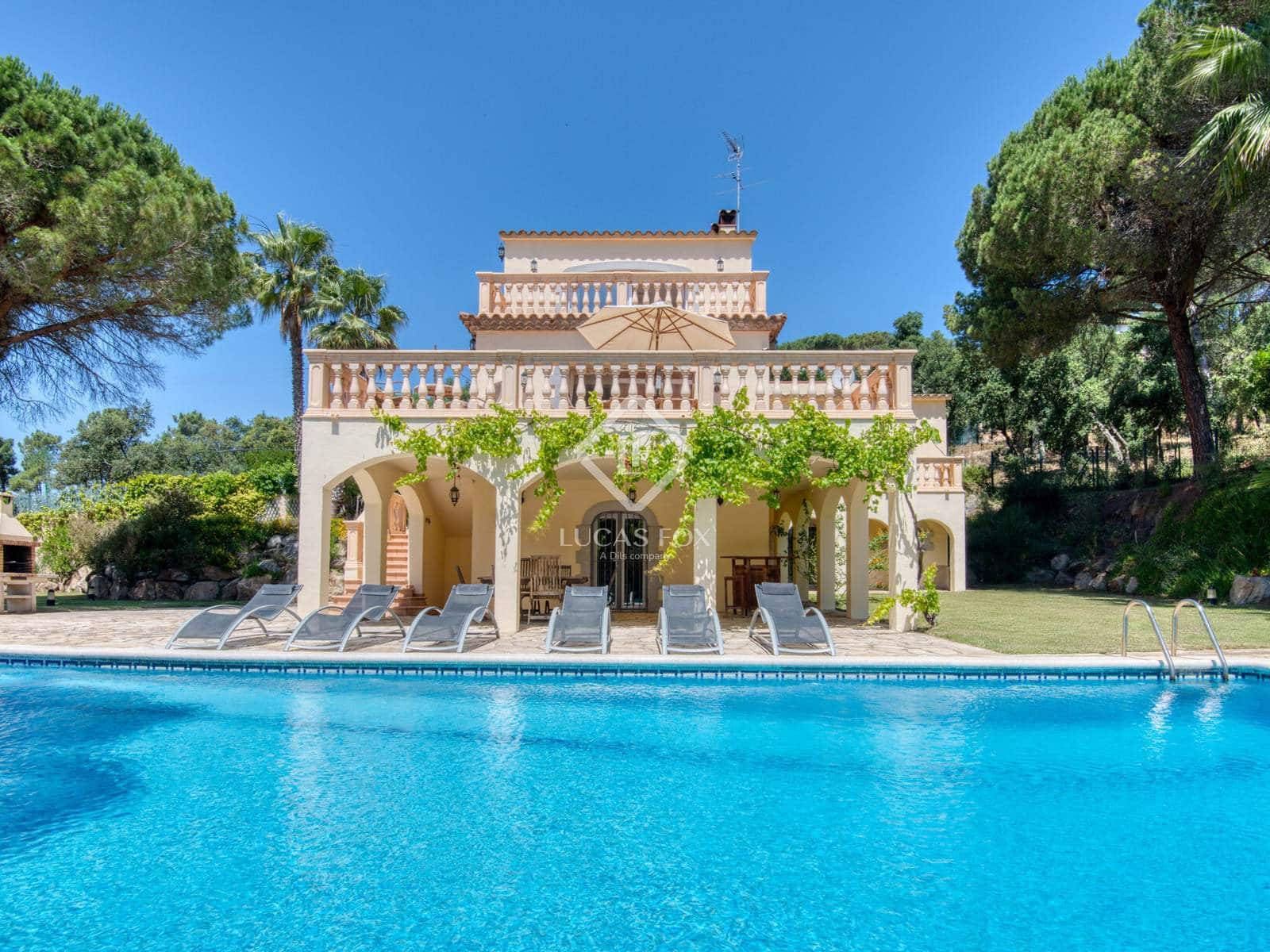 6 soverom Villa til salgs i Santa Cristina d'Aro med svømmebasseng garasje - € 995 000 (Ref: 9104932)