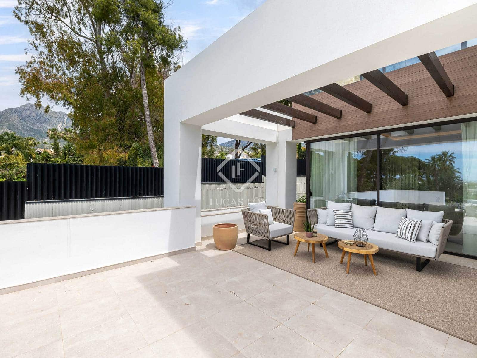 4 slaapkamer Villa te koop in Marbella met zwembad garage - € 4.750.000 (Ref: 9107898)