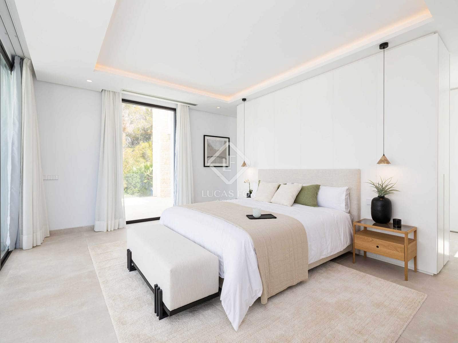 4 slaapkamer Villa te koop in Marbella met zwembad garage - € 4.750.000 (Ref: 9107898)