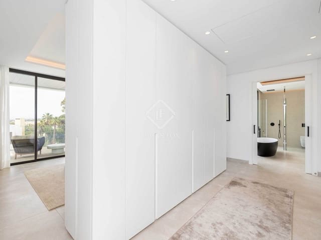 4 slaapkamer Villa te koop in Marbella met zwembad garage - € 4.750.000 (Ref: 9107898)