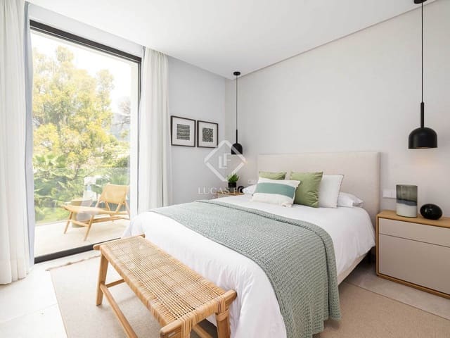 4 slaapkamer Villa te koop in Marbella met zwembad garage - € 4.750.000 (Ref: 9107898)