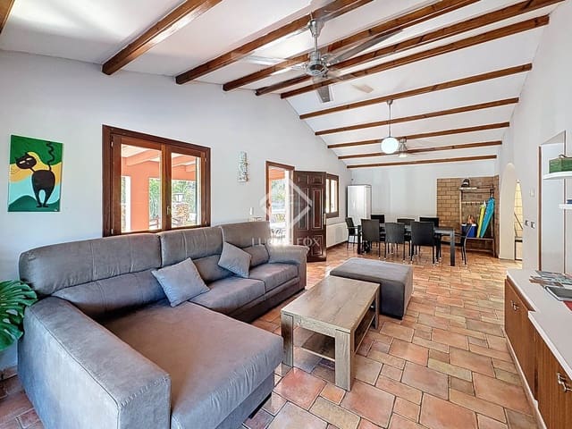 5 makuuhuone Maalaistalo myytävänä paikassa Es Mercadal mukana uima-altaan - 1 435 000 € (Ref: 9107900)