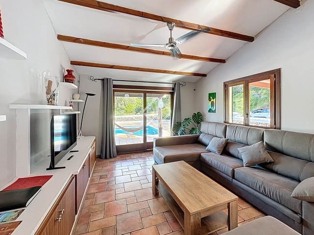 5 makuuhuone Maalaistalo myytävänä paikassa Es Mercadal mukana uima-altaan - 1 435 000 € (Ref: 9107900)