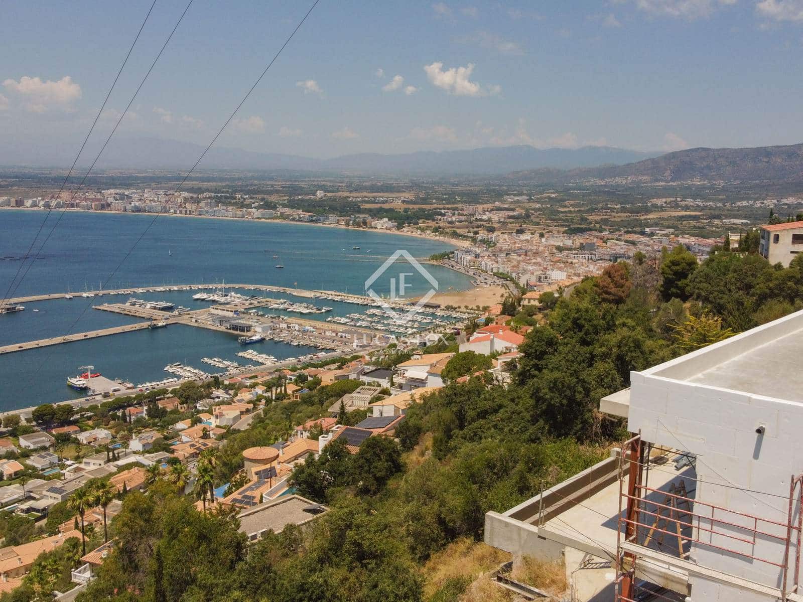 4 soveværelse Villa til salg i Roses med swimmingpool garage - € 1.590.000 (Ref: 9108117)