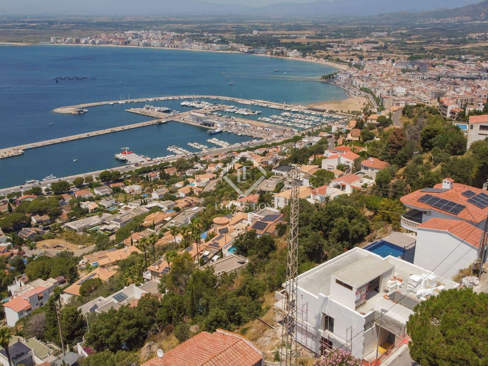 4 soveværelse Villa til salg i Roses med swimmingpool garage - € 1.590.000 (Ref: 9108117)