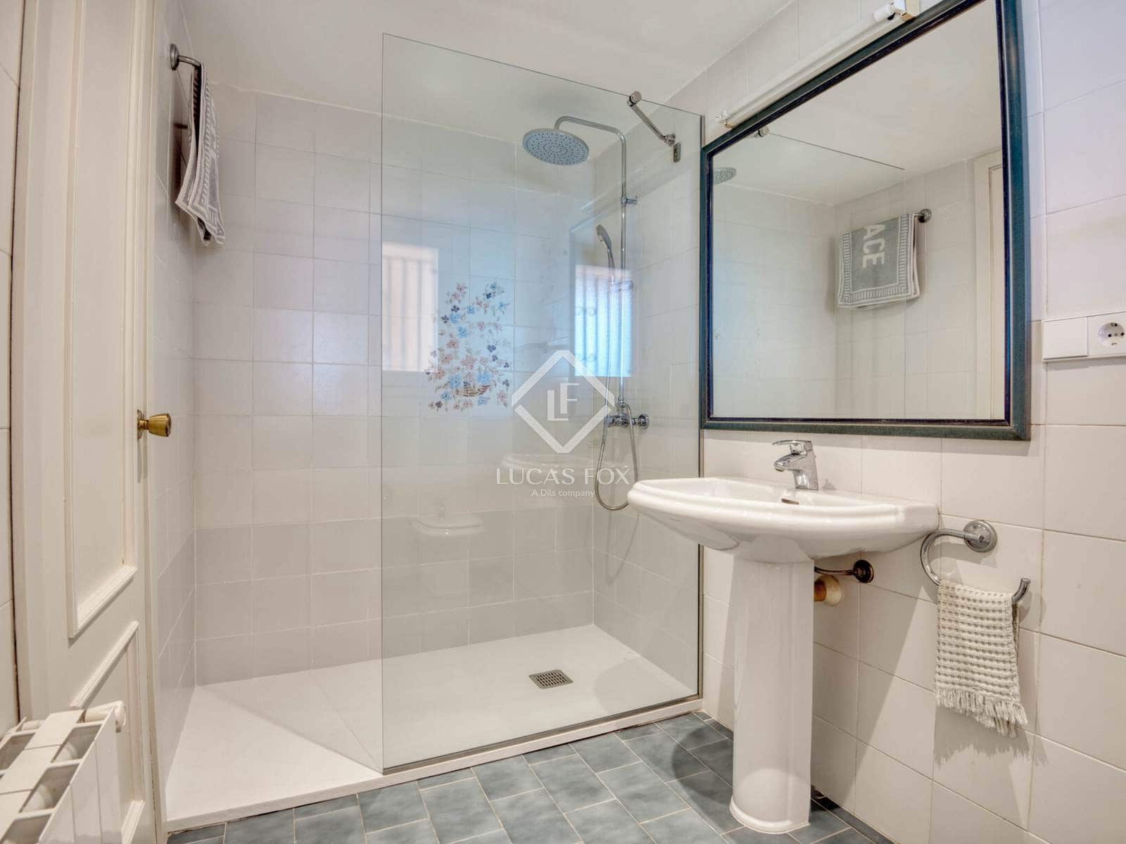 3 bedroom Villa for sale in Sant Feliu de Guixols with garage - € 479,000 (Ref: 9108119)