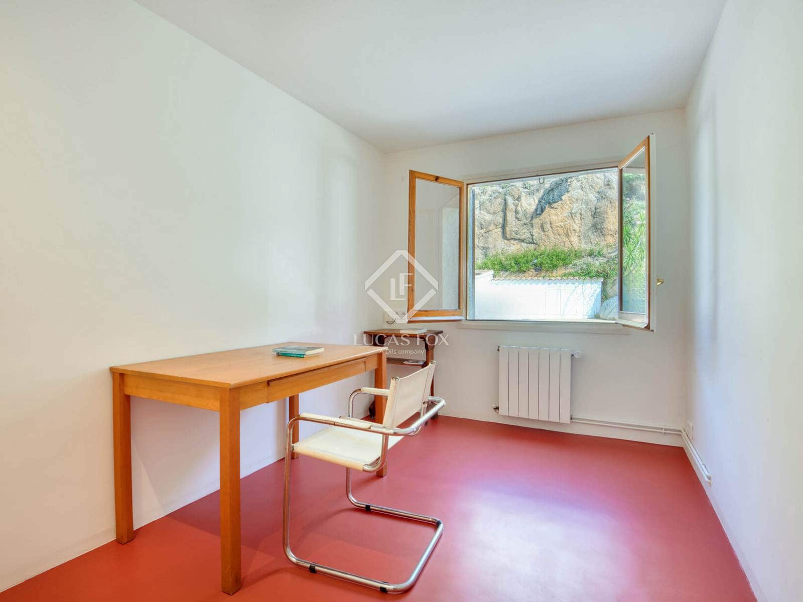 3 bedroom Villa for sale in Sant Feliu de Guixols with garage - € 479,000 (Ref: 9108119)